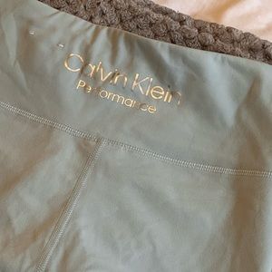 Calvin Klein performance shorts 7”